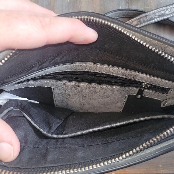 Celine Dion Black and Grey Shoulder Purse - Picture 3 of 5